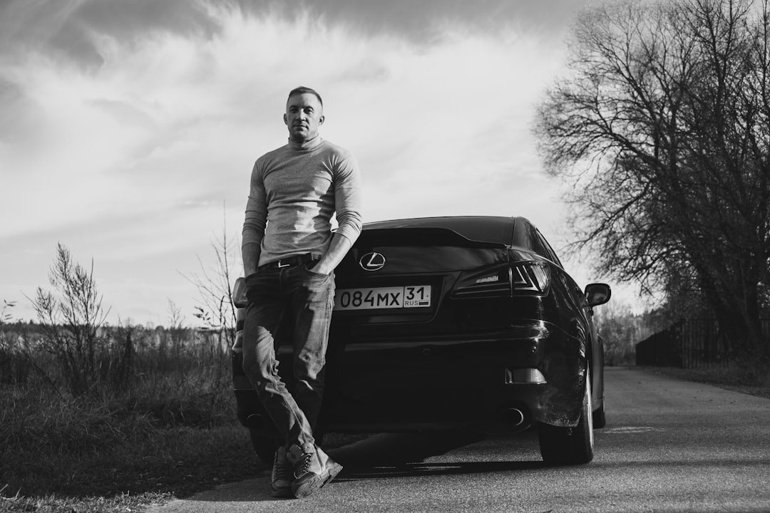 Portrait of a Uruguayan automotive journalist and editor